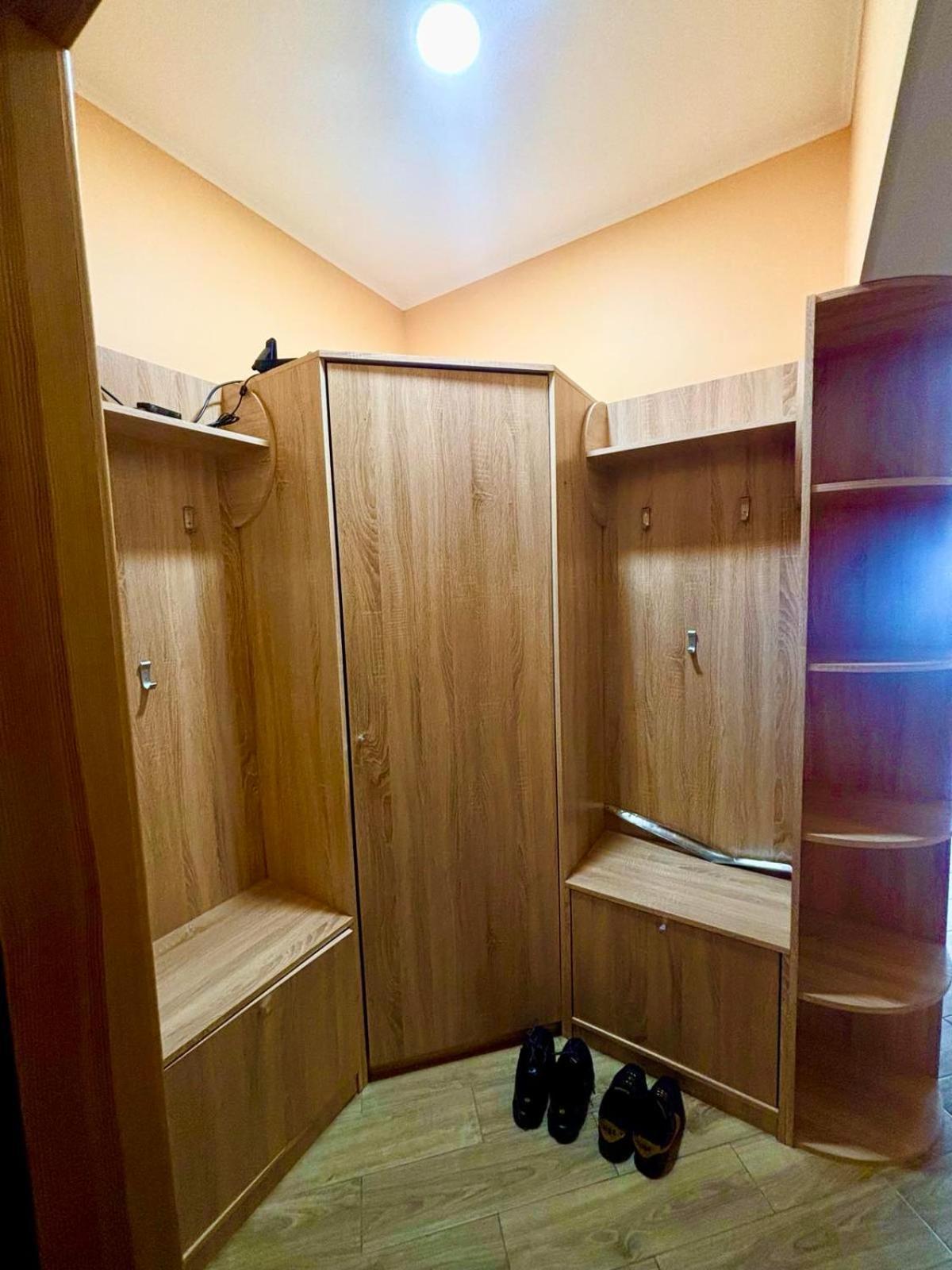 Kvartira Vozle Metro Darnitca Киев Екстериор снимка